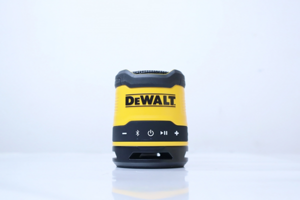 Dewalt DCR009-XJ - Loa Sạc Mini Bluetooth